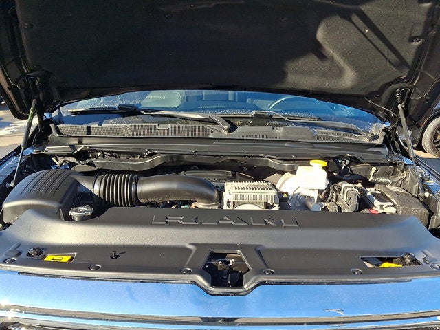 2023 RAM 1500 Laramie Crew Cab 4x4 5'7' Box