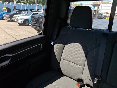 2022 RAM 1500 Big Horn Crew Cab 4x4 6'4' Box