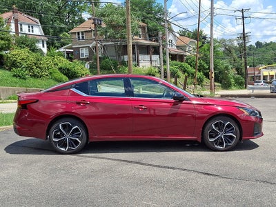 2023 Nissan Altima SR Intelligent AWD