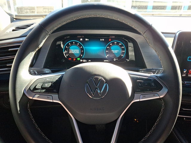 2024 Volkswagen Atlas Cross Sport 2.0T SE w/Technology