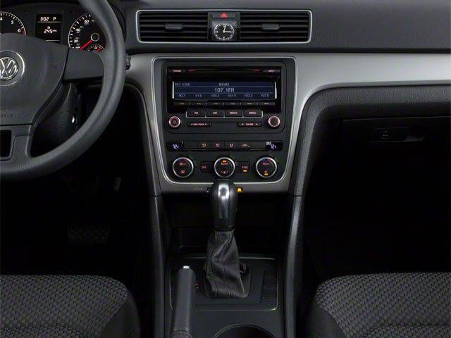 2013 Volkswagen Passat 2.5L SE