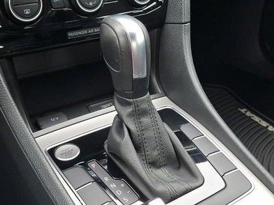 2021 Volkswagen Passat 2.0T R-Line