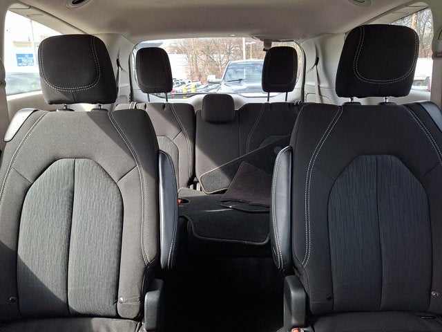 2021 Chrysler Voyager LX