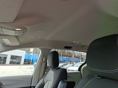 2021 Chrysler Voyager LX