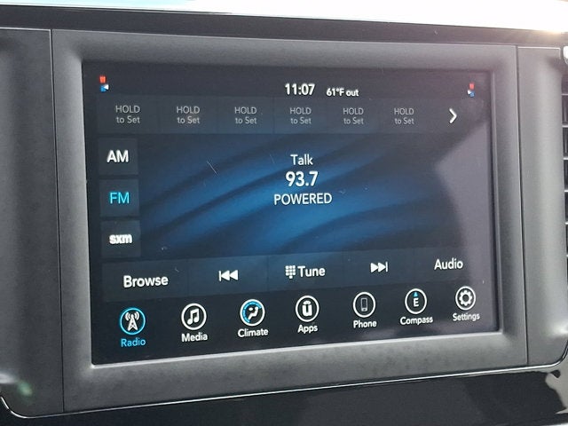 2021 Chrysler Voyager LX