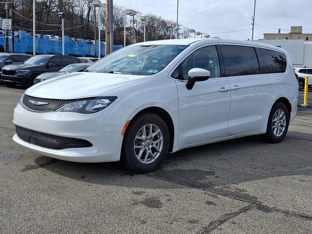 2021 Chrysler Voyager LX