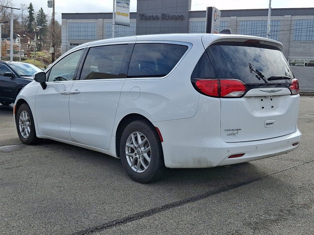 2021 Chrysler Voyager LX