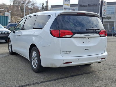 2021 Chrysler Voyager LX