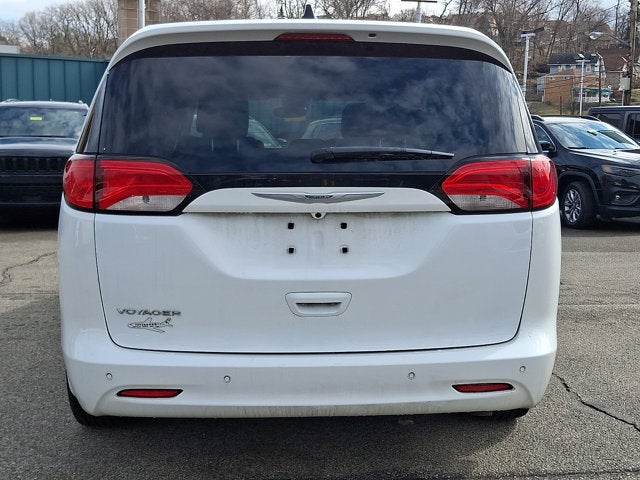 2021 Chrysler Voyager LX