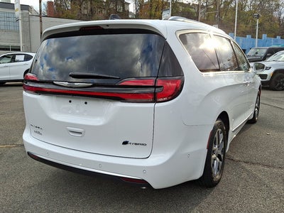2024 Chrysler Pacifica Pinnacle