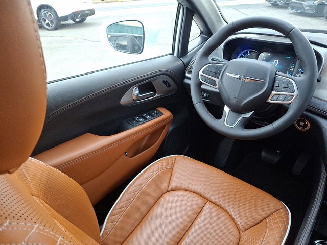 2024 Chrysler Pacifica Pinnacle