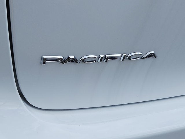 2027 Chrysler Pacifica PACIFICA SELECT AWD