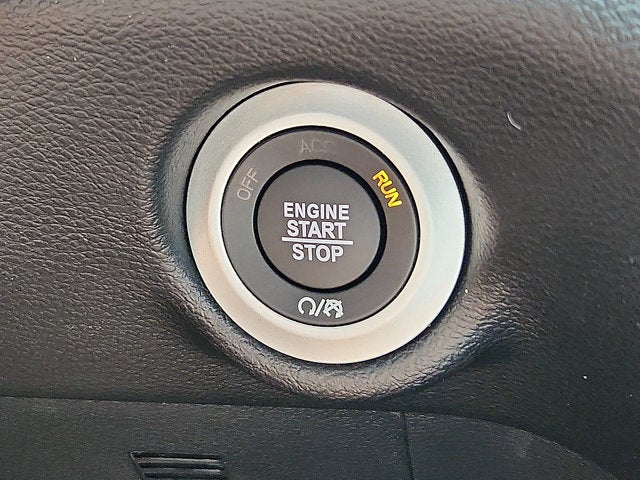 2027 Chrysler Pacifica PACIFICA SELECT AWD