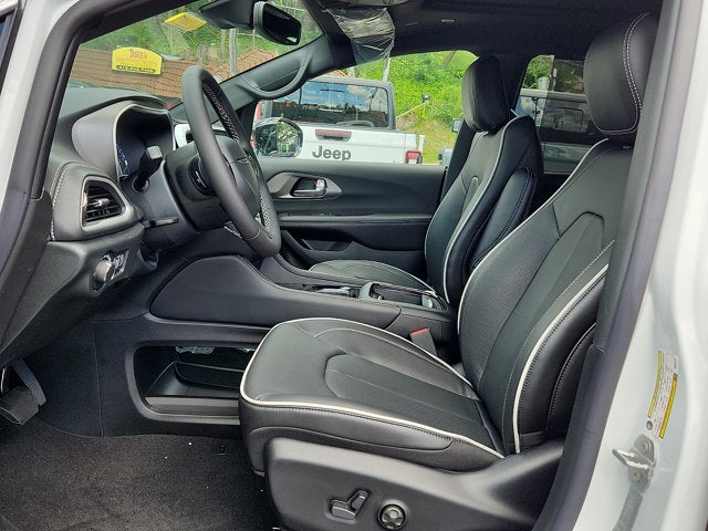 2027 Chrysler Pacifica PACIFICA LIMITED AWD