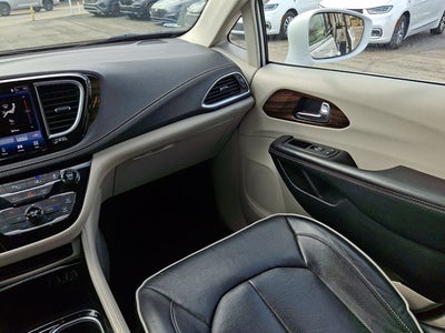 2021 Chrysler Pacifica Limited AWD