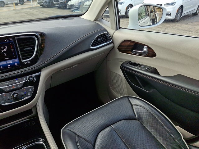 2021 Chrysler Pacifica Limited AWD