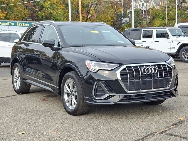 2024 Audi Q3 Premium 45 TFSI S line quattro Tiptronic