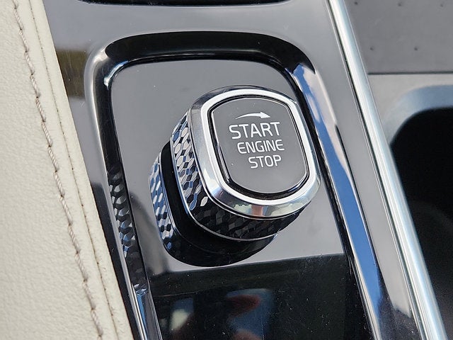 2022 Volvo XC90 T6 Inscription 7 Passenger
