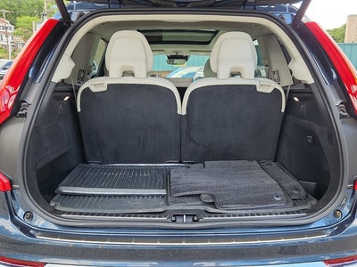 2022 Volvo XC90 T6 Inscription 7 Passenger