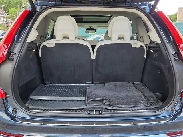 2022 Volvo XC90 T6 Inscription 7 Passenger