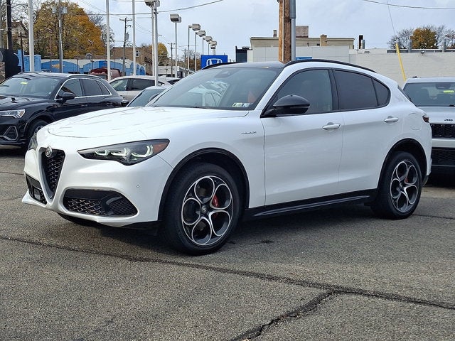 2024 Alfa Romeo Stelvio Veloce AWD